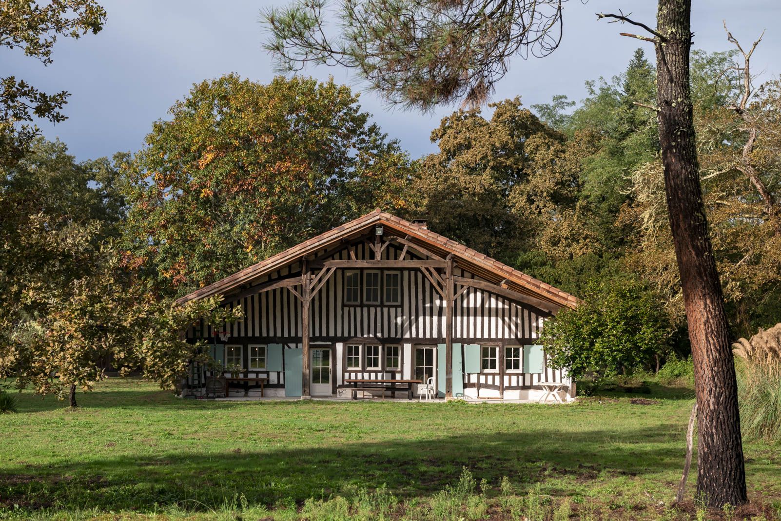 Lala architectes_Landes_Rénovation_landaise_clombages_Auvent
